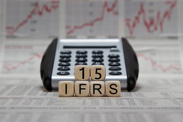 ifrs 15 - Revenue from Contracts with Customers