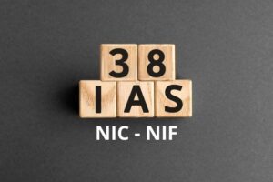 NIC 38: Activos Intangibles – NIF C-8: Activos Intangibles.